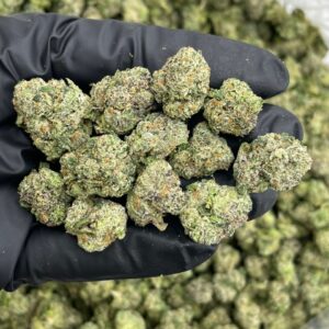 Bubblegum Poppers Indoor Smalls cannabis strain
