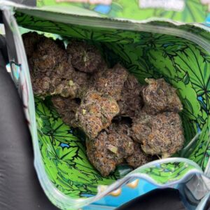 Pillows Summer Edition cannabis strain