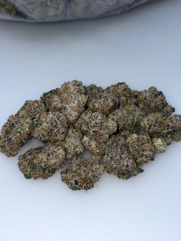Bussdown Charmz cannabis strain