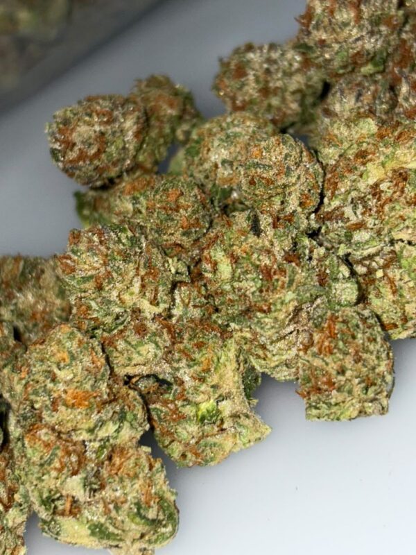 Lemon Berry Mochi weed Strain